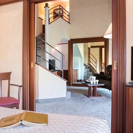 Hotel West End Promenade-3